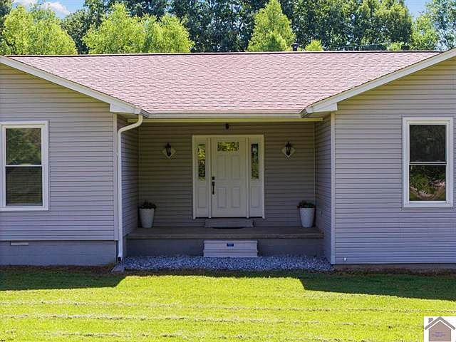 1st image of 3960 Husband Rd