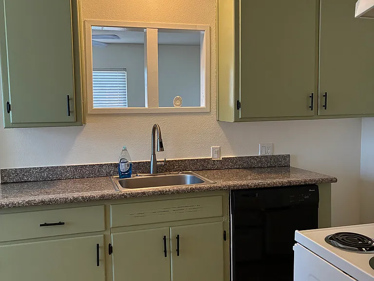 1945 Darrah St #4 — Photo 5