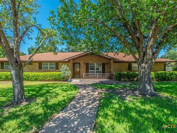 2nd image of 3302 Pin Oak Dr