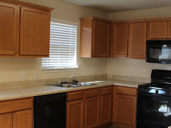 3rd image of 2719 Amberglow Ct