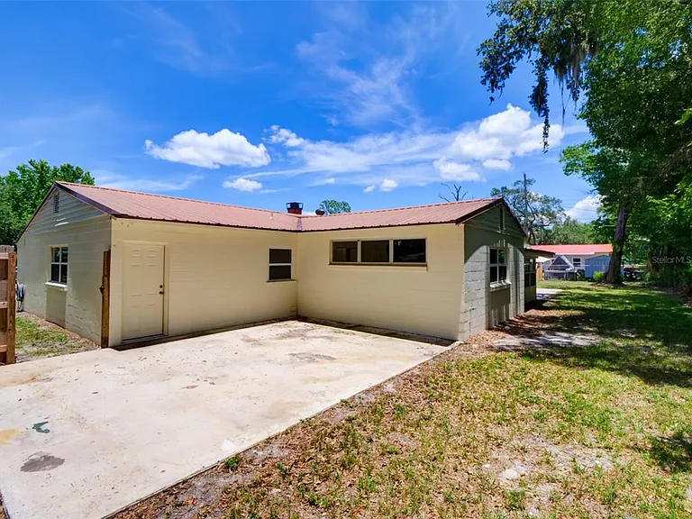 305 Sunset Dr — Photo 31