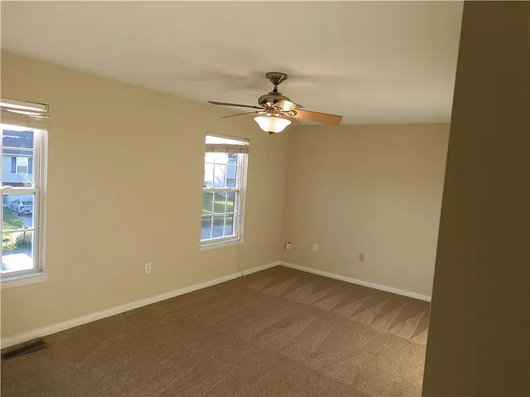 1201 Catletts Ct — Photo 9
