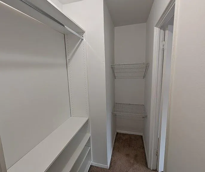 2903 Charing Cross Rd #7 — Photo 15
