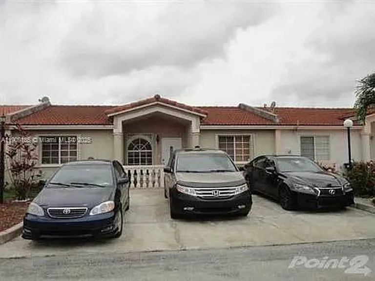 17242 NW 73rd Ave — Photo 4