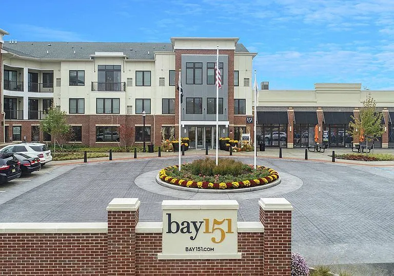 Bay 151 — Photo 4