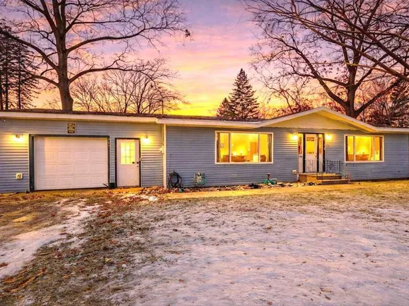 517 Colby St, Dowagiac, MI 49047