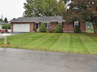 6037 Kathy Dr, Whitehouse, OH 43571