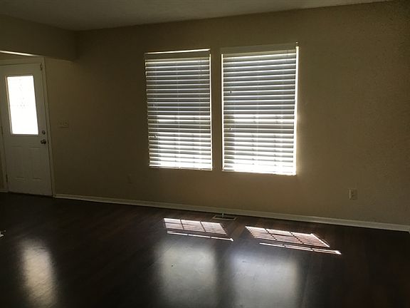 2nd image of 2880 Brown Deer Ct