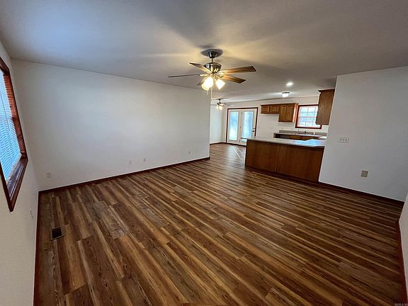 2nd image of 414 Regina Ave