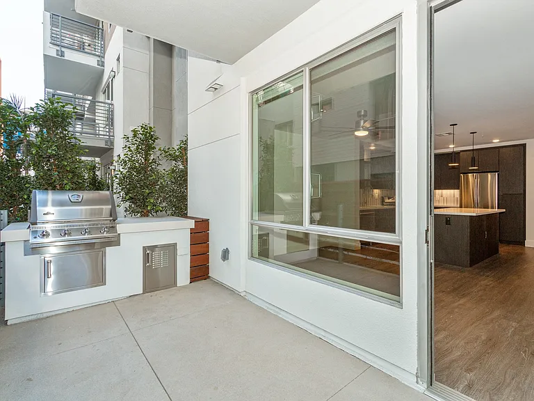 AMLI Park Broadway — Photo 36