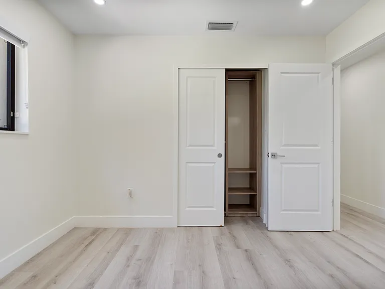 255 Grant Dr — Photo 19