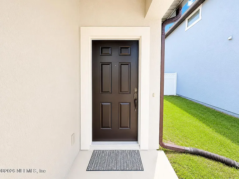 550 Drysdale Dr — Photo 2