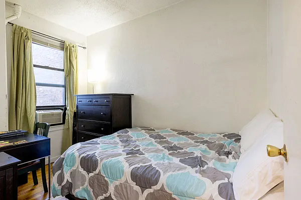 Rented by Compass | media 42