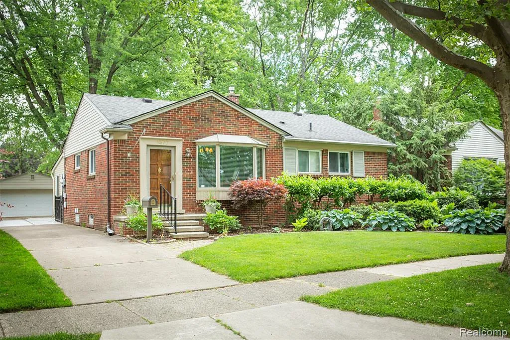 1577 E Melton Rd photo 1