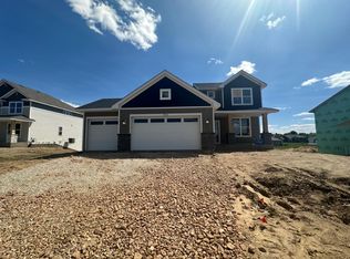 858 Londonderry Ln NW, Rochester, MN 55901