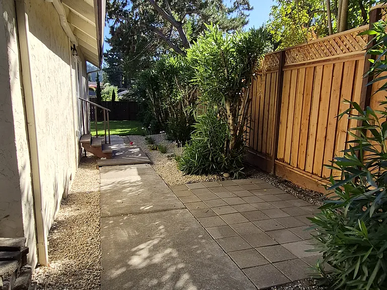 195 Oak Creek Blvd — Photo 27
