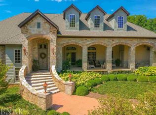 303 Brigham School Rd, Bloomington, IL 61704