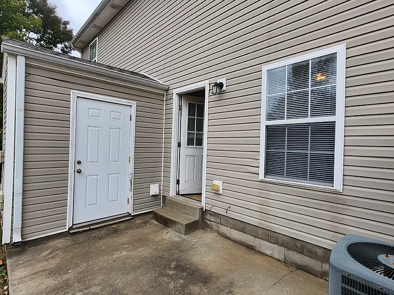 248-2C Executive Ave — Photo 11