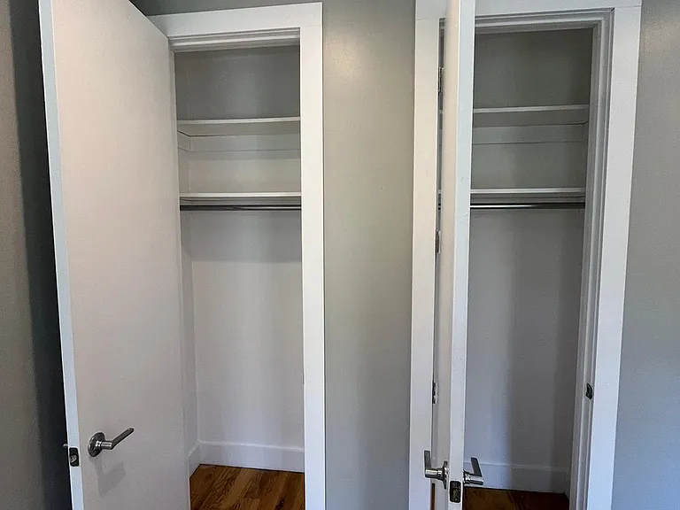 315 Alexander Ave #2F — Photo 4