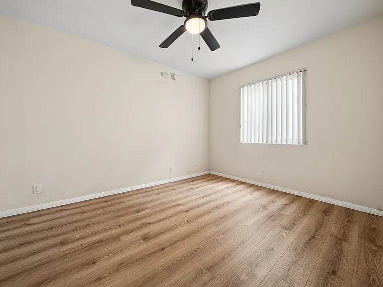 14143 Gilmore St #2 — Photo 13