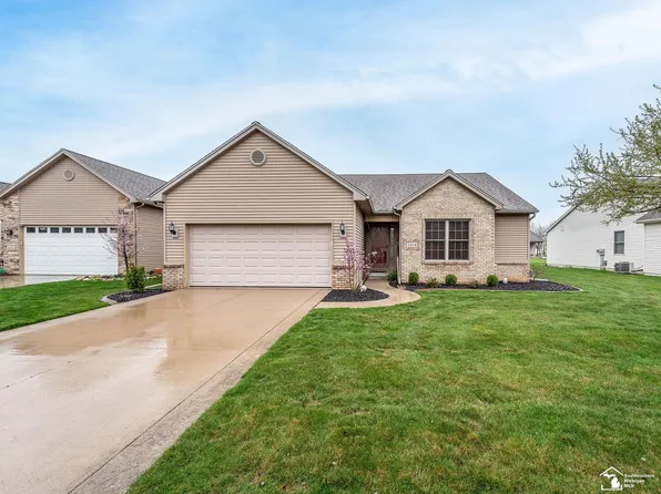 2816 Floyd Rd, Lambertville, MI 48144