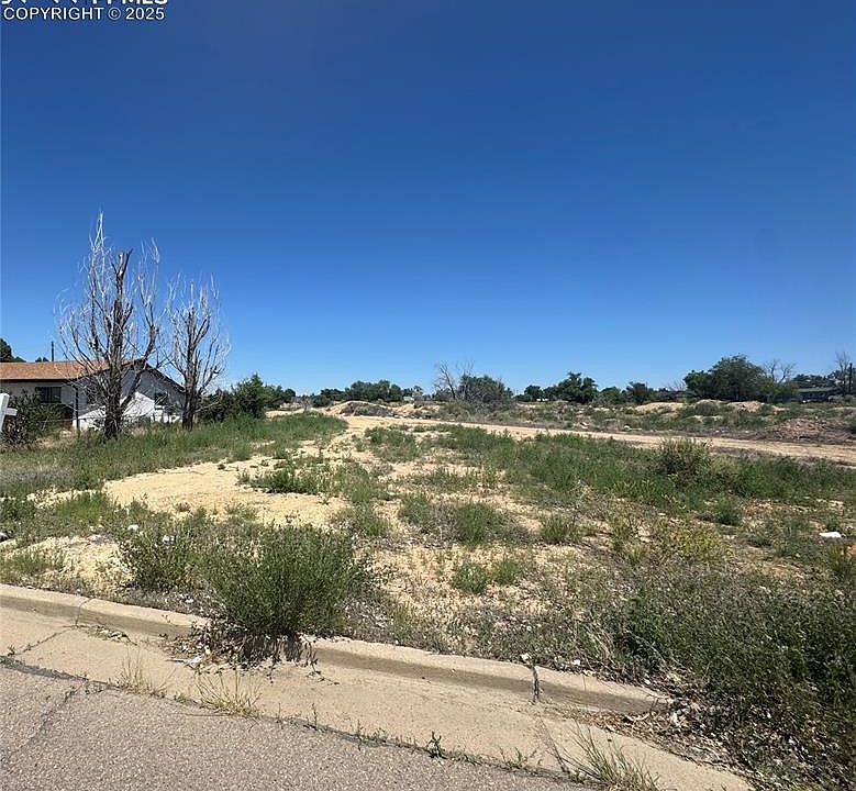 1st image of E 14th St