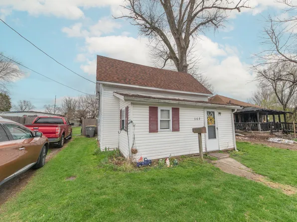 663 S Vine St, Seymour, IN 47274