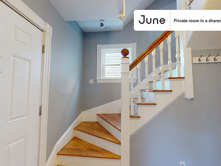 53 Saunders St #F — Photo 8