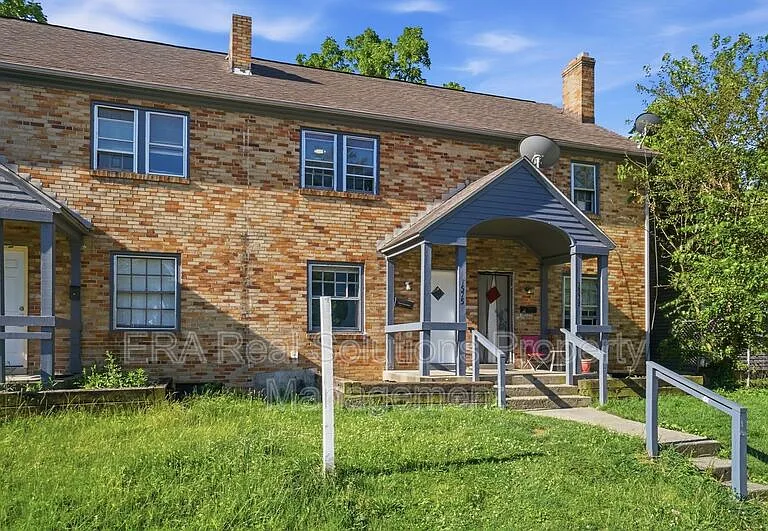 1575 E Cordell Ave — Photo 8
