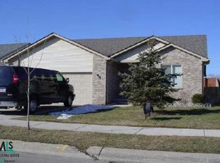 27705 Larchmont Saint, Saint Clair Shores, MI 48081