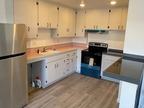 740 Sycamore St APT 6