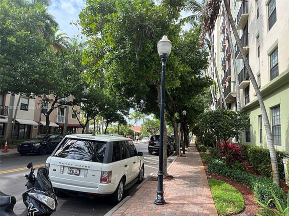 5th image of 1919 Van Buren St APT 721A
