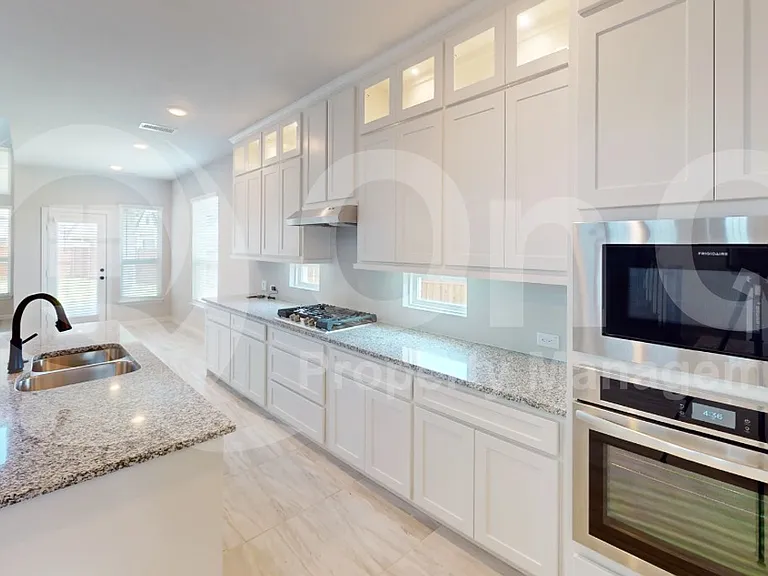 3328 Lakestriker Rd — Photo 7