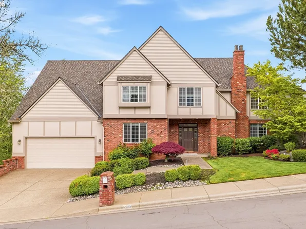 12083 NW Blackhawk Dr, Portland, OR 97229