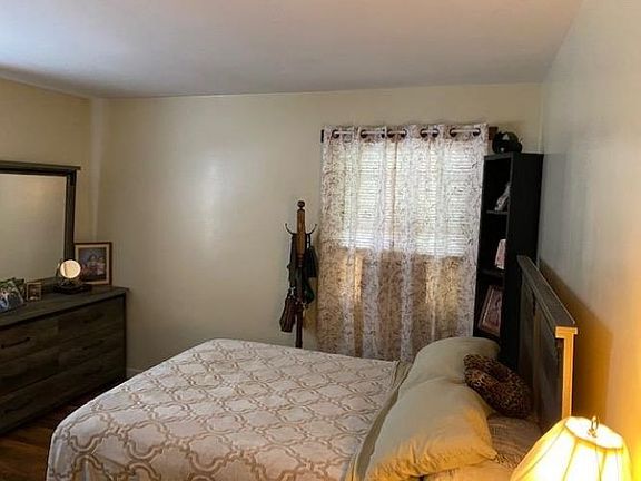 2nd image of 2916 Cameron Ave
