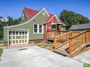 6524 Emmet St, Omaha, NE 68104