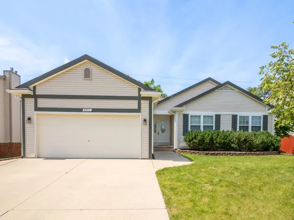 4351 Knollcrest Dr, Ann Arbor, MI 48108