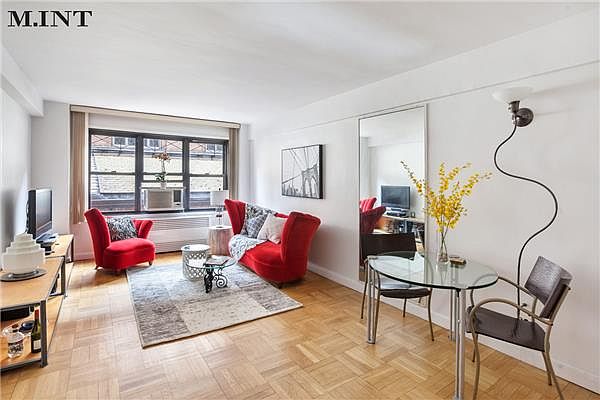 1st image of 54 W 16th St APT 7G