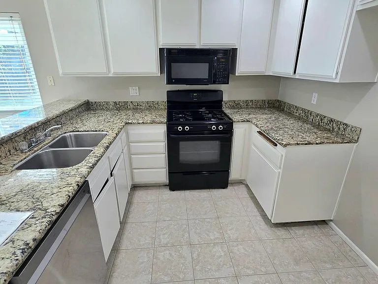 13568 E Quail Summit Rd — Photo 5