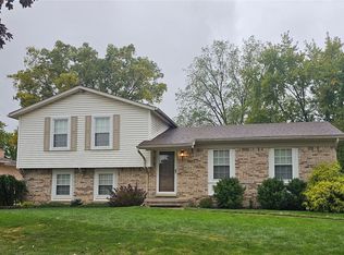 1443 Whittier Dr, Canton, MI