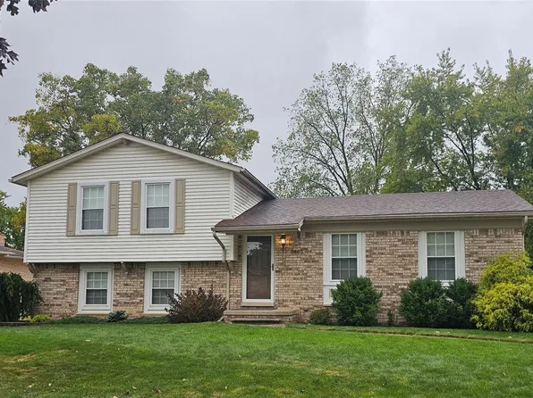 1443 Whittier Dr, Canton, MI 48187