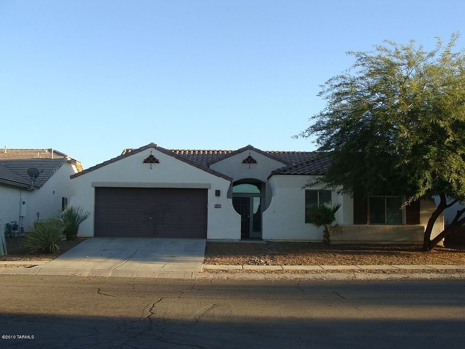 1st image of 9490 N Stonebrook Dr