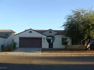 9490 N Stonebrook Dr, Tucson, AZ 85743