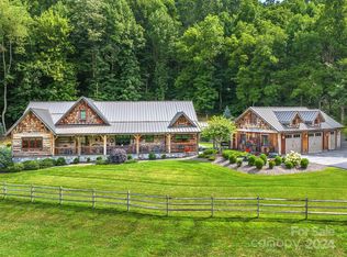 1279 Raccoon Rd, Waynesville, NC 28786