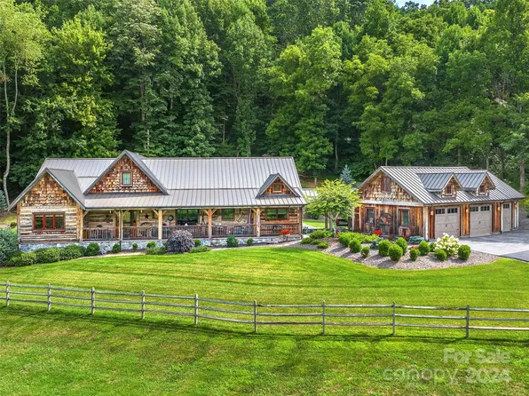 1279 Raccoon Rd, Waynesville, NC 28786