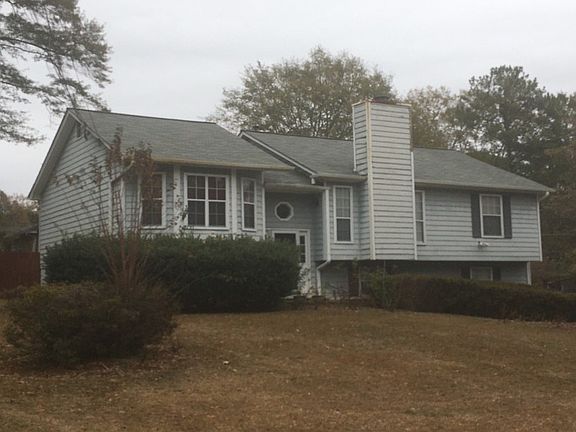 3rd image of 490 Rocky Cove Trl