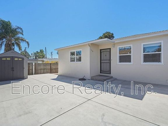 2nd image of 588 1/2 McIntosh St
