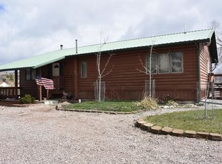 217 2nd Ave, Newcastle, WY 82701
