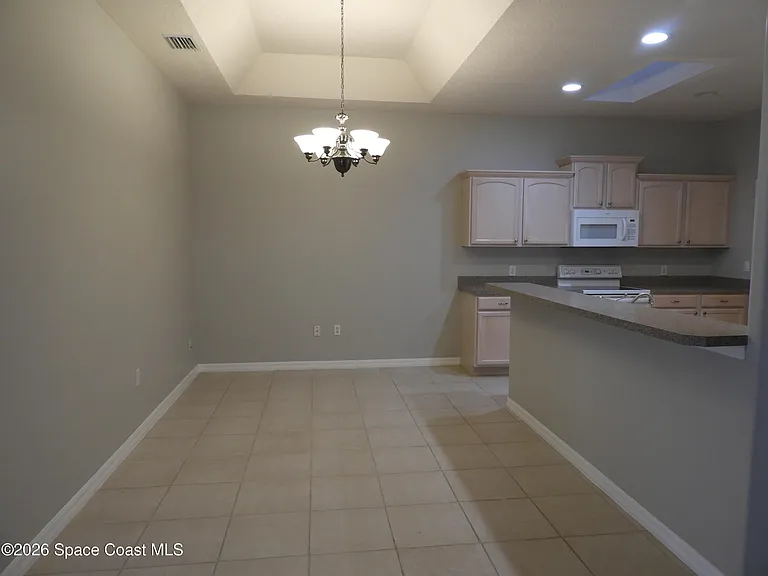 552 Wedge Ct SE — Photo 9