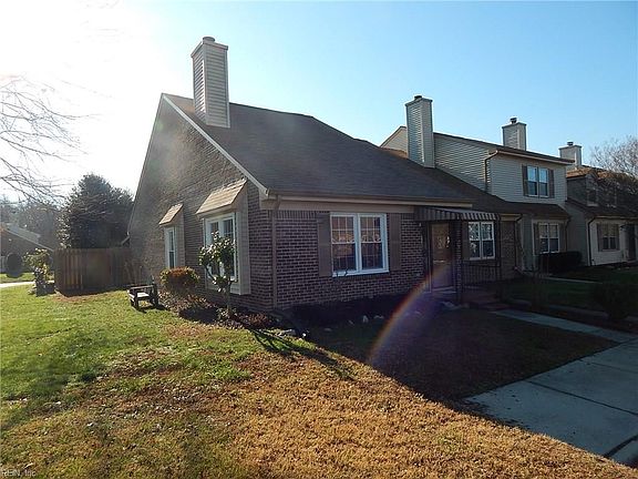 2nd image of 120 Cypress Xing
